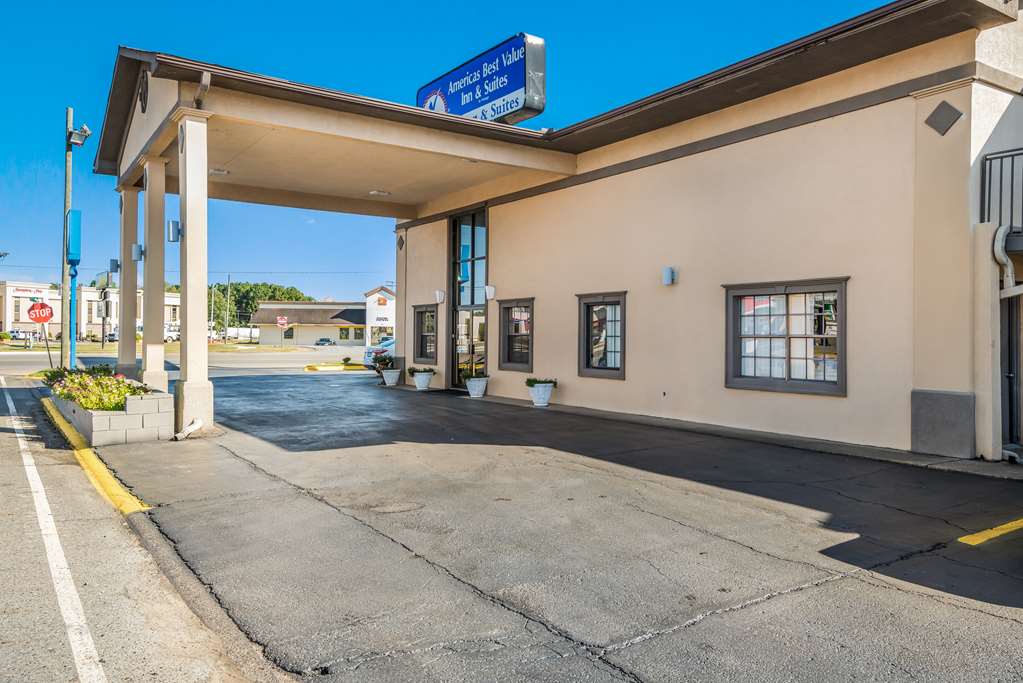 Americas Best Value Inn & Suites Arkadelphia - photo 3