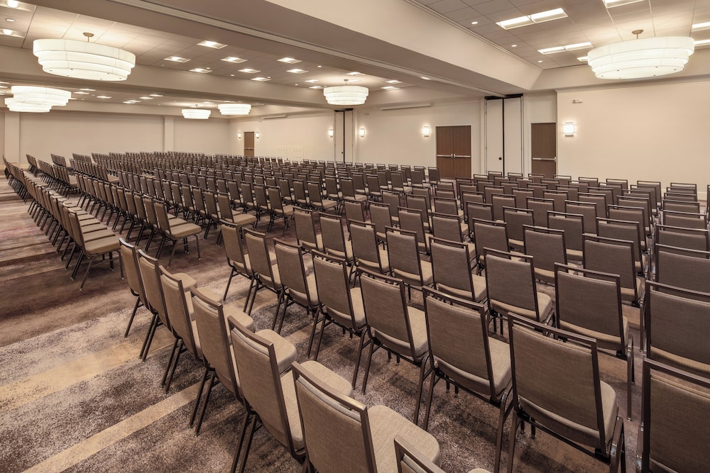 Crowne Plaza Dallas Market Ctr Love Field by IHG - photo 20