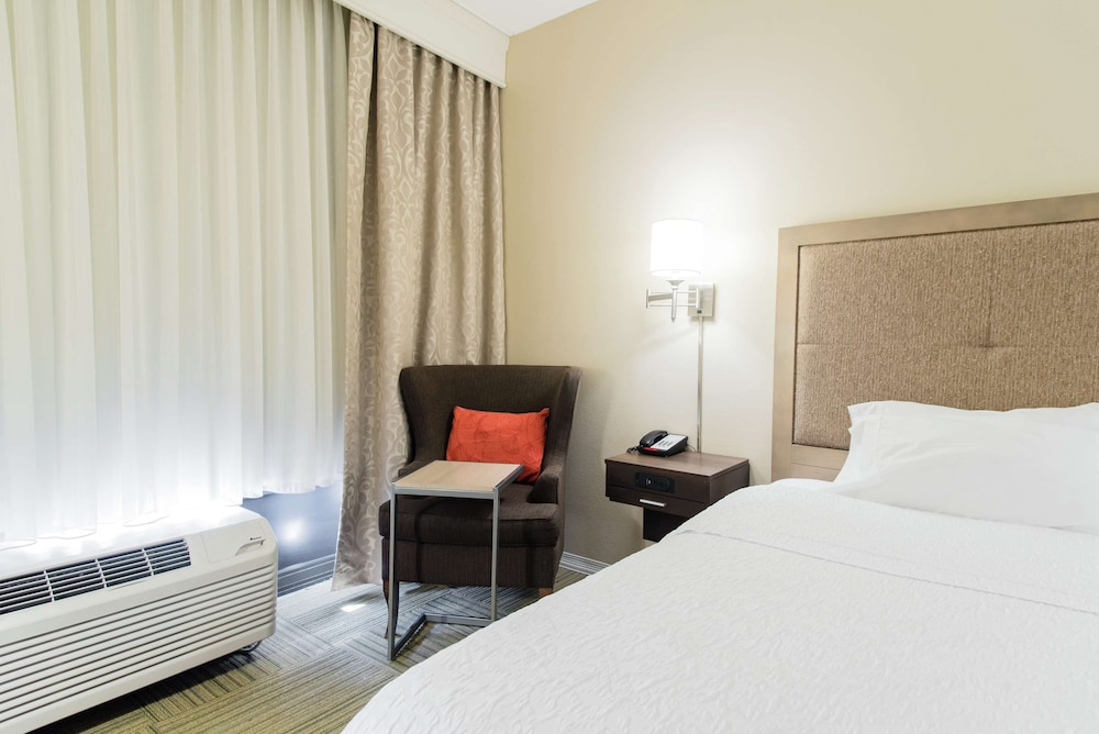 Hampton Inn Caryville I 75 Cove Lake State Park - photo 43