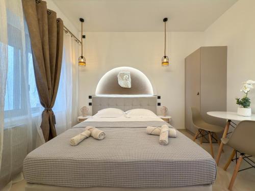 A Modern Temple of Athena 1 & 2 — 4-Star Luxury Hotel in Athens, Greece