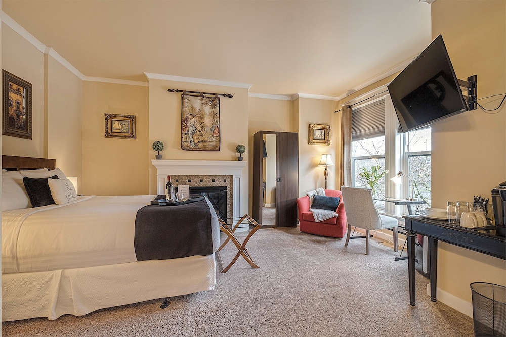 The Orenco Station Hotel - photo 26