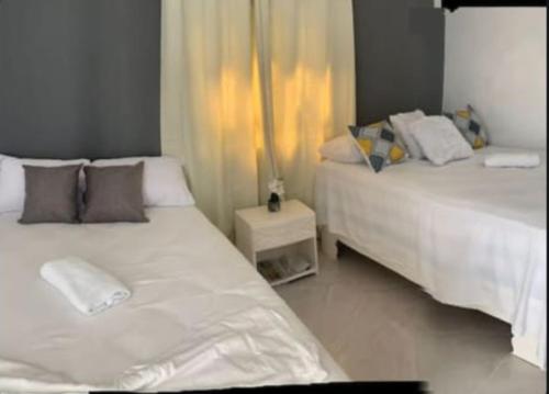 Hospedaje Las Flores Pedernales — hotel in Pedernales