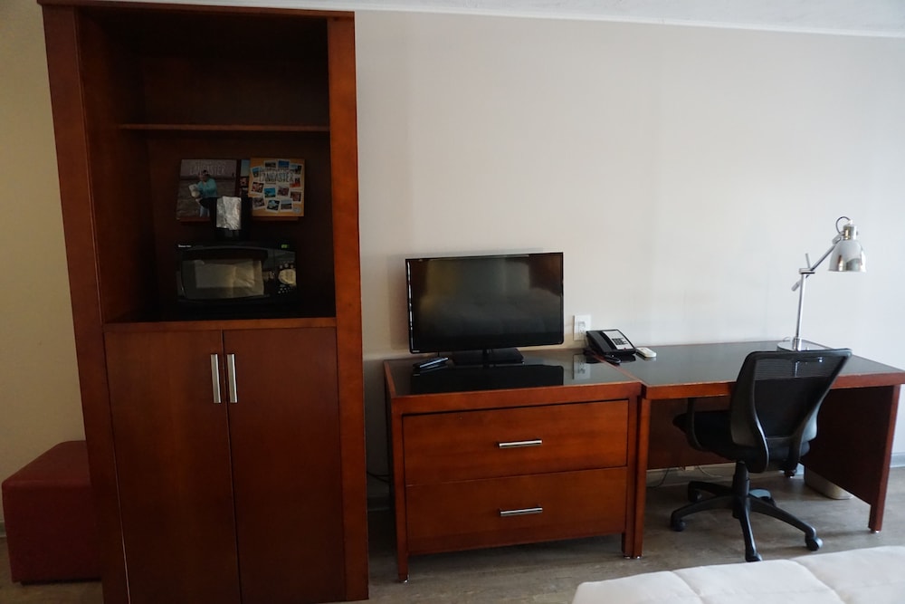 Harvest Drive Family Inn - photo 12