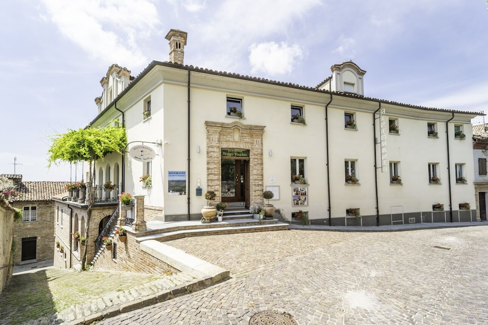 Locanda Borgo Vecchio — hotel in Bricco Di Neive