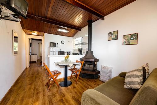 Ap Casal Localização e Segurança — 4-Star Luxury Hotel in Campos Do Jordao, Brasil