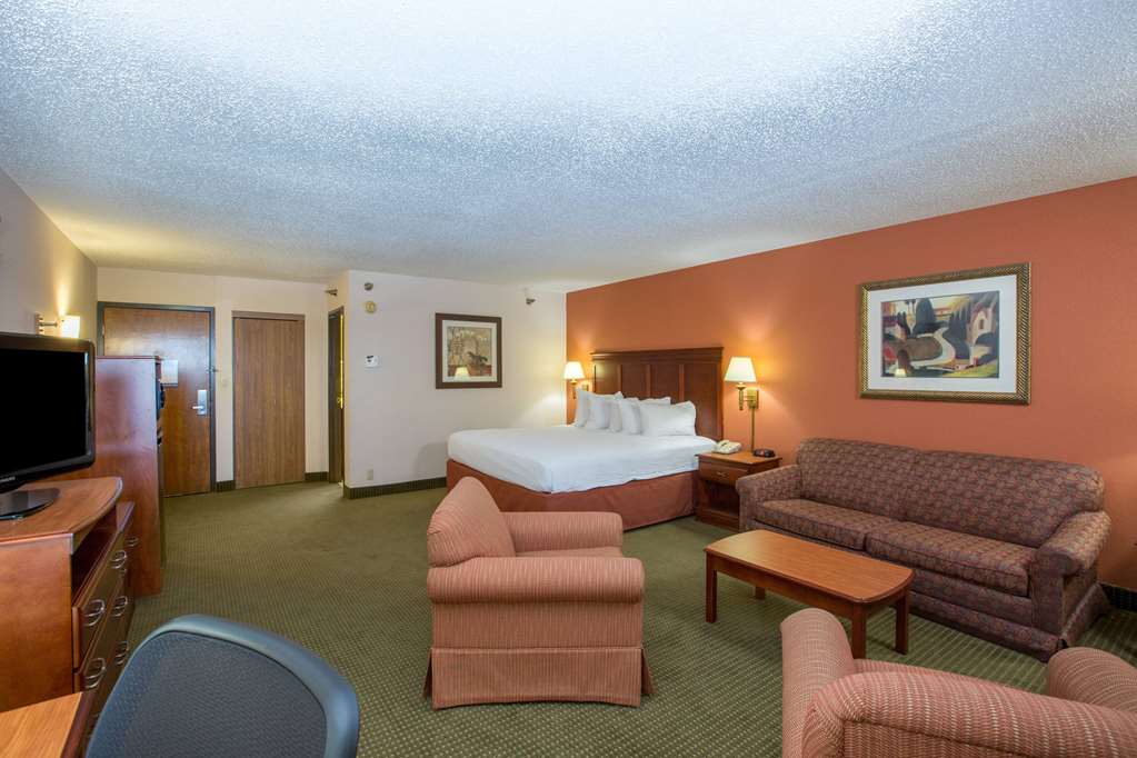 AmericInn by Wyndham Omaha - photo 16