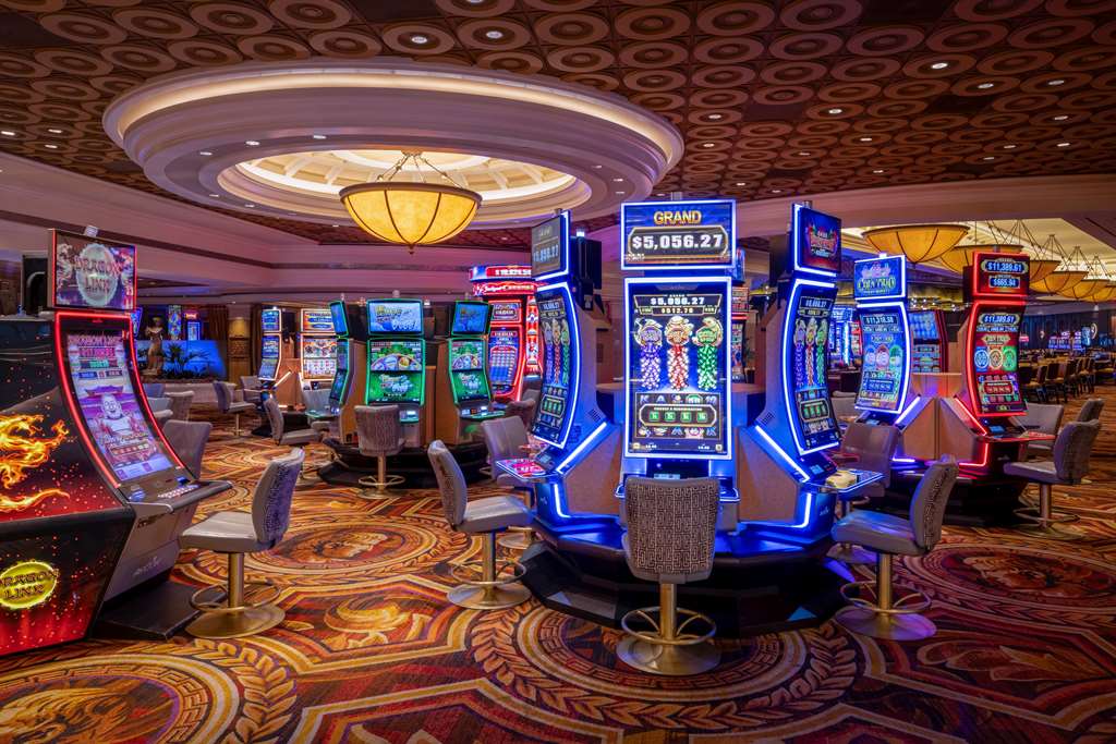 Caesars Palace - photo 31