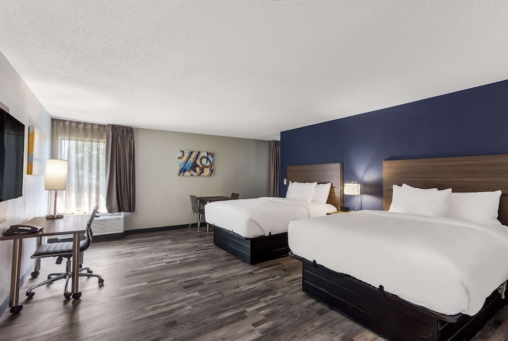 MainStay Suites Bourbonnais Kankakee - photo 6