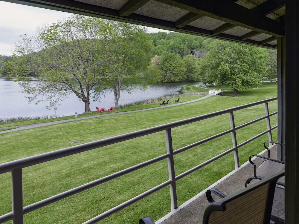 Peaks of Otter Lodge - photo 9