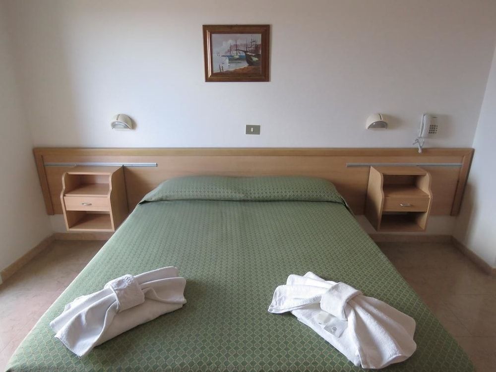 Hotel Cliff - last minute hotel in Rimini