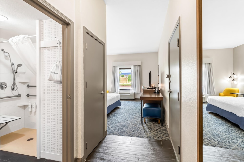 Hampton Inn Laramie - photo 36