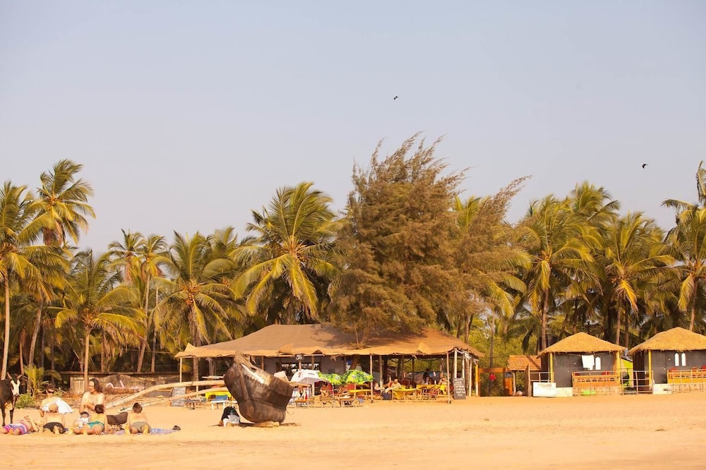 Madhu Beach Huts in Canacona, India