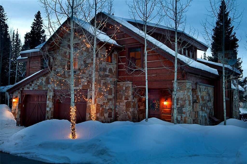 Elkstone Place 6 by Exceptional Stays - featured photo