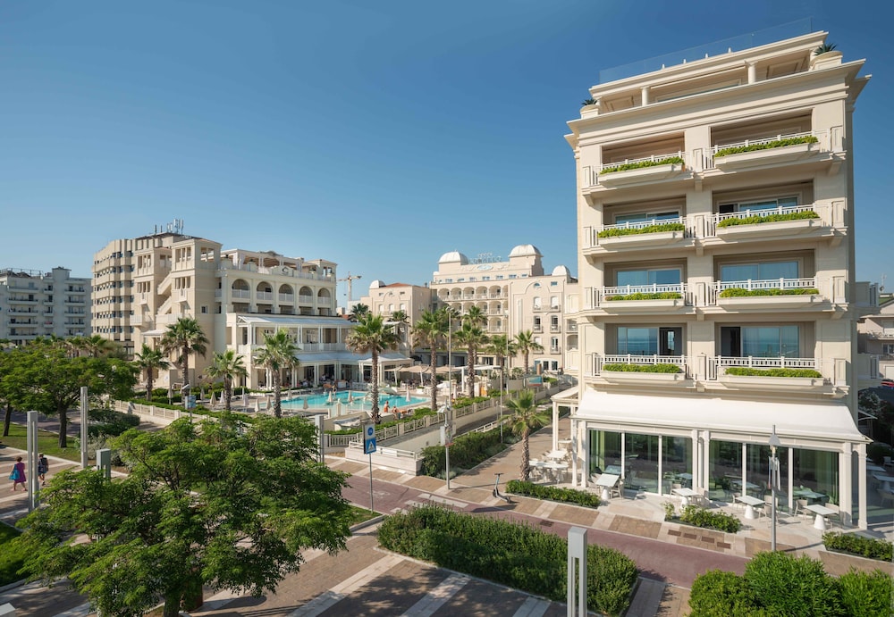 Hotel Corallo — 4-Star Luxury Hotel in Riccione, Italy