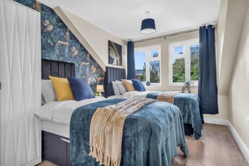 Central Coventry Gem: Walk To Attractions Sleeps 9 in Coventry, United Kingdom