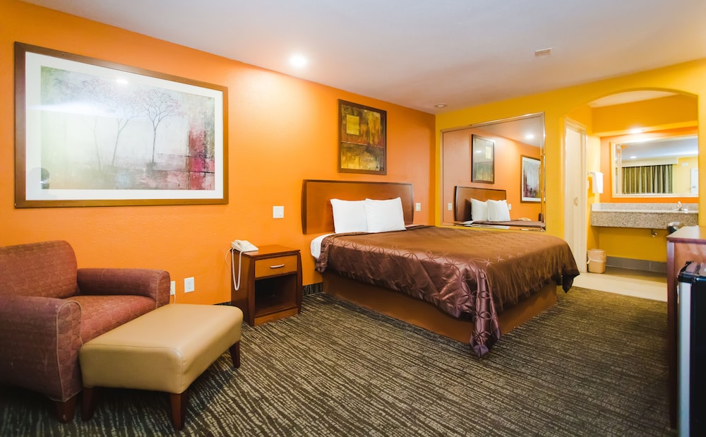 Express Inn Gulf Bank - photo 6