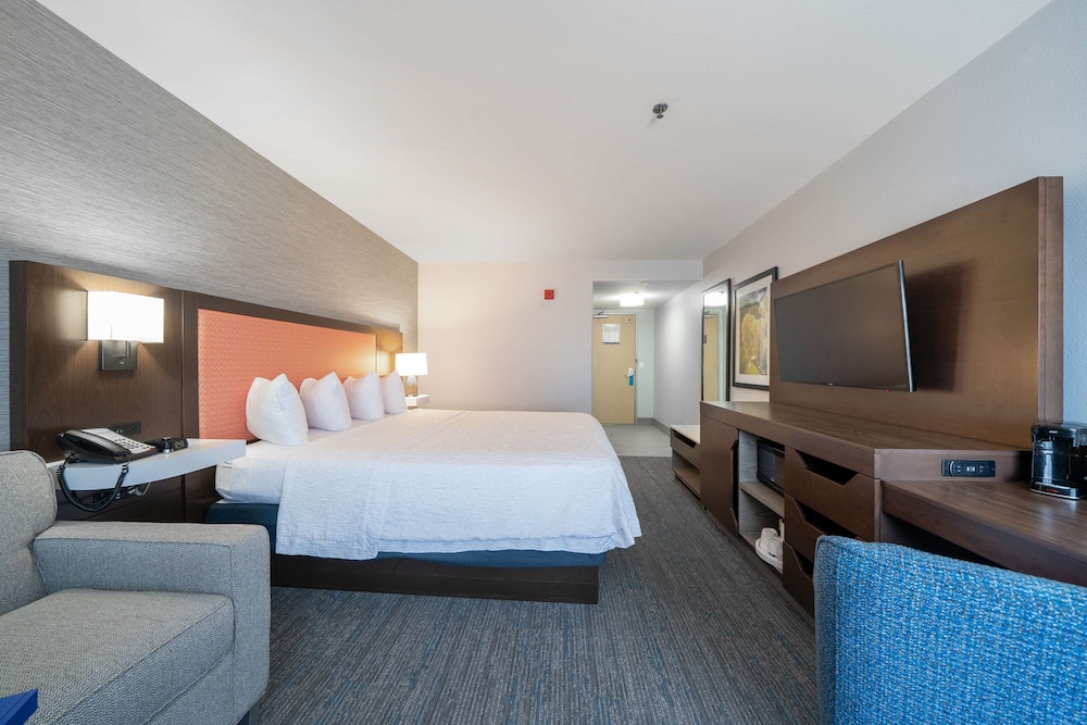 Hampton Inn & Suites Modesto Salida - photo 11