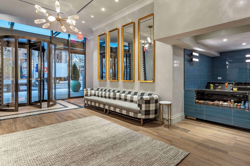 The Draper New York Tapestry Collection by Hilton - photo 2