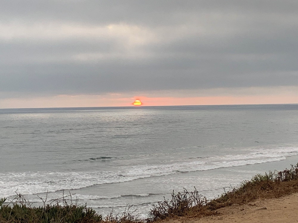 Holiday Inn Express Hotel & Suites Carlsbad Beach by IHG - photo 41