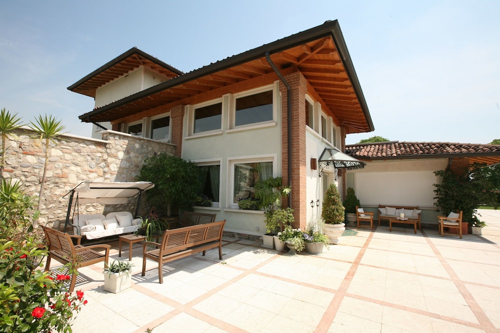 Hotel La Corte in Bedizzole, Italy