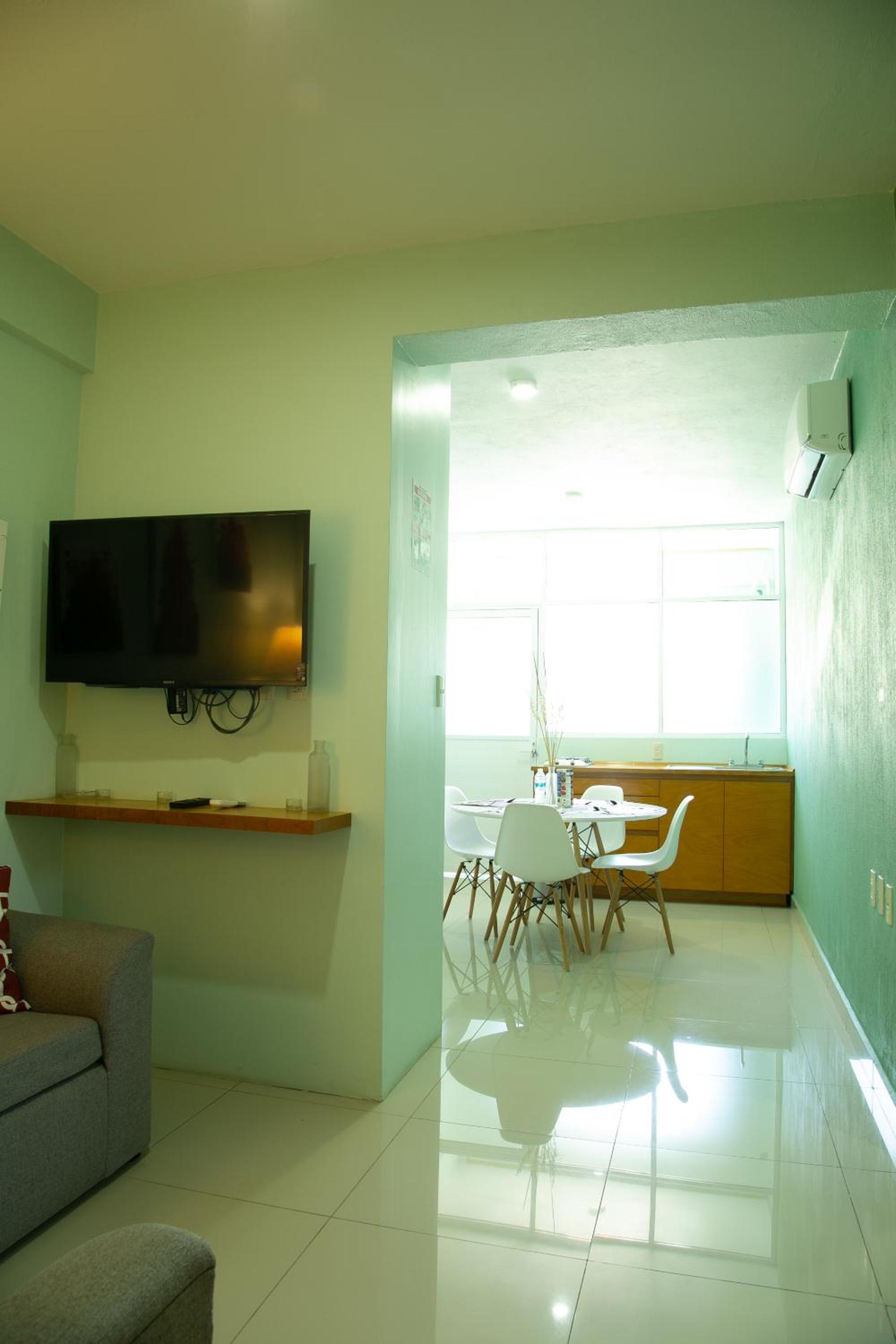 Relax Inn Suites