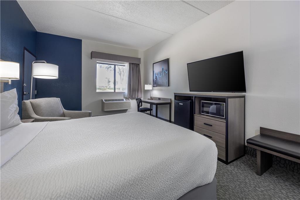 Best Western Bolingbrook Hotel - photo 10