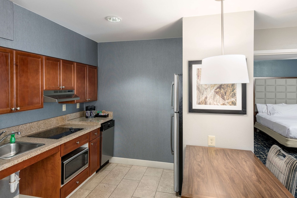 Homewood Suites by Hilton Philadelphia Mt. Laurel - photo 20