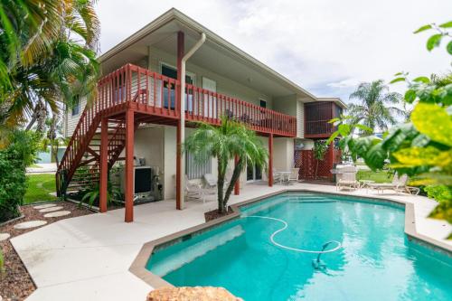 A Wright Place — 4-Star Luxury Hotel in Holmes Beach, United States