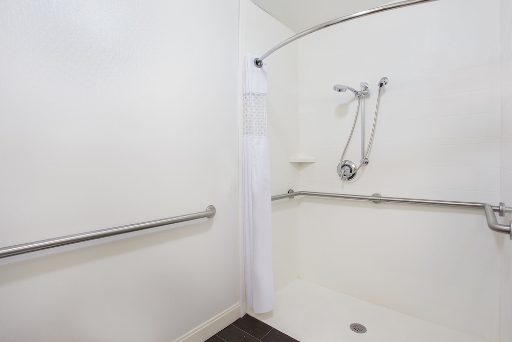 Hampton Inn Conyers - photo 25