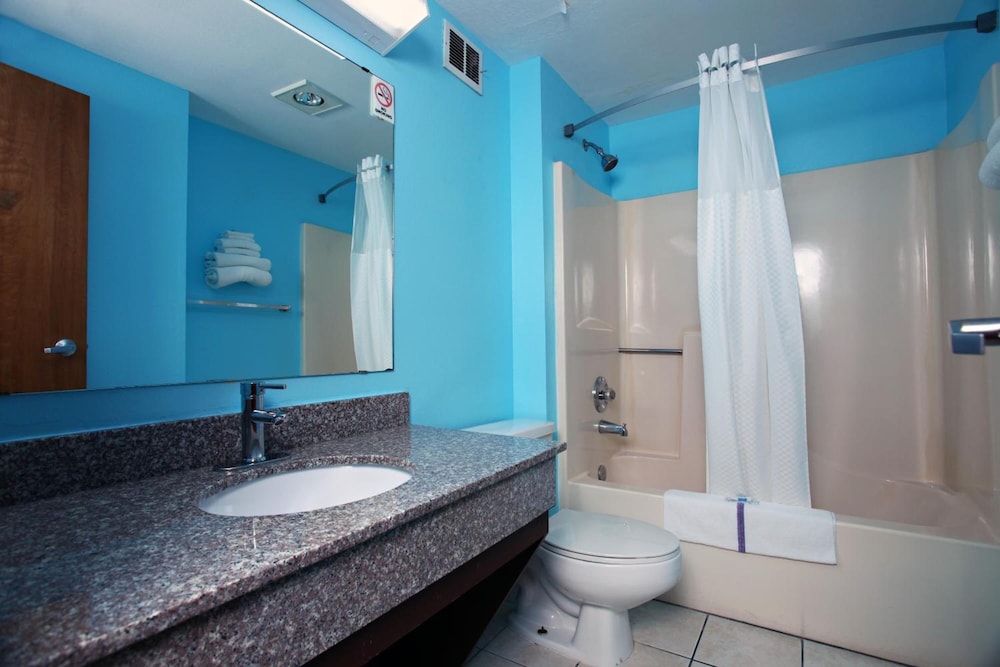 Coratel Inn & Suites By Jasper Newton - photo 21