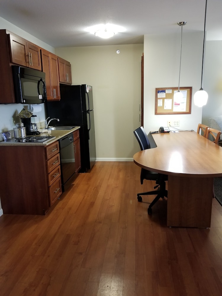 Candlewood Suites Cape Girardeau by IHG - photo 34