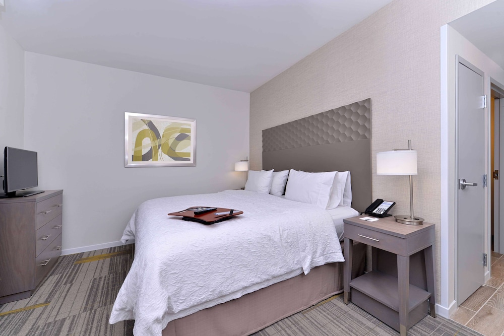 Hampton Inn & Suites Shelby - photo 11