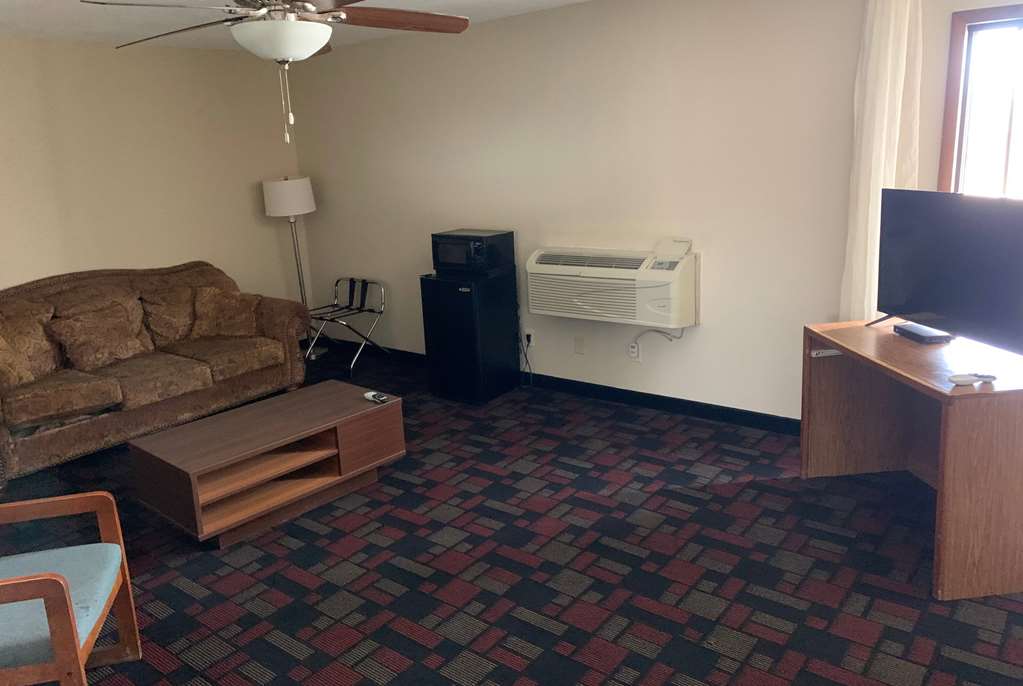 Super 8 by Wyndham Boonville - photo 14