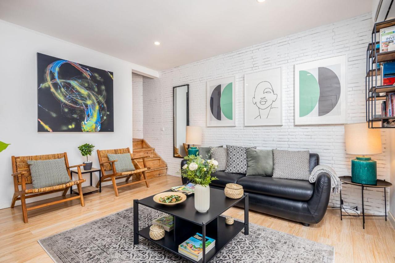 Lapa 3BDR Duplex W Balcony by LovelyStay — 4-Star Luxury Hotel in Lisbon, Portugal