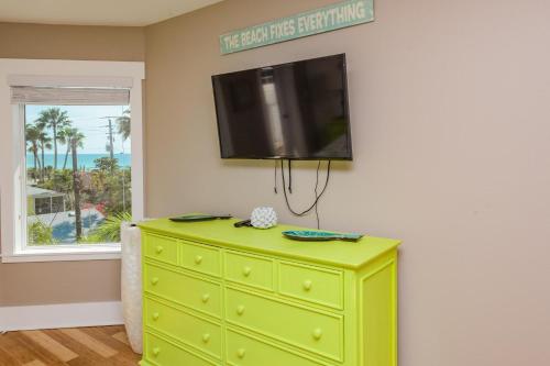 Coconut Cove - photo 5