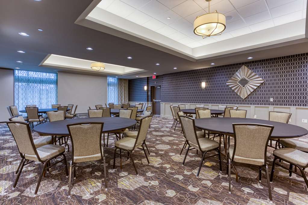 Drury Inn & Suites Cleveland Beachwood - photo 42