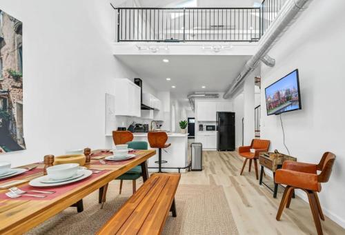 Stylish And Roomy Full House Dtwn — 4-Star Luxury Hotel in Buffalo, United States
