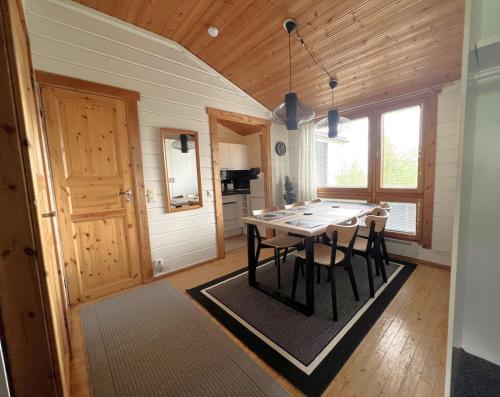 Lomariihi 2 in Muurame, Finland