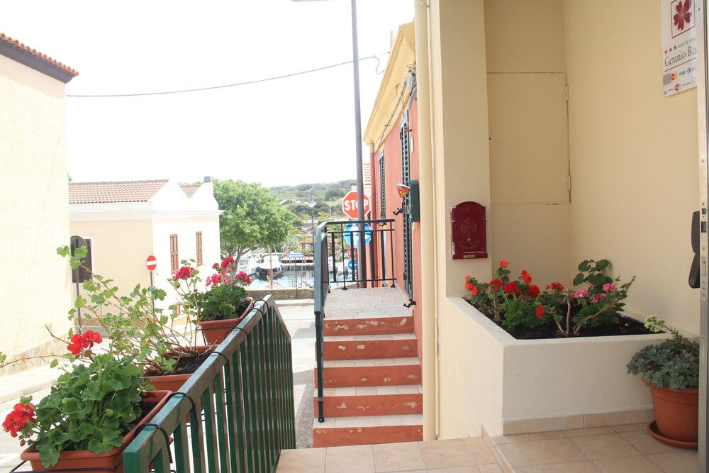 Geranio Rosso Hotel & Restaurant