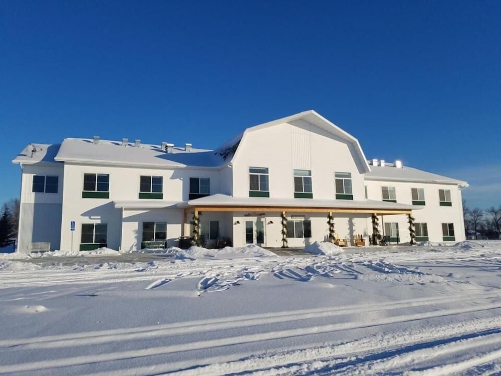 Lakes Inn at Dunvilla - photo 39