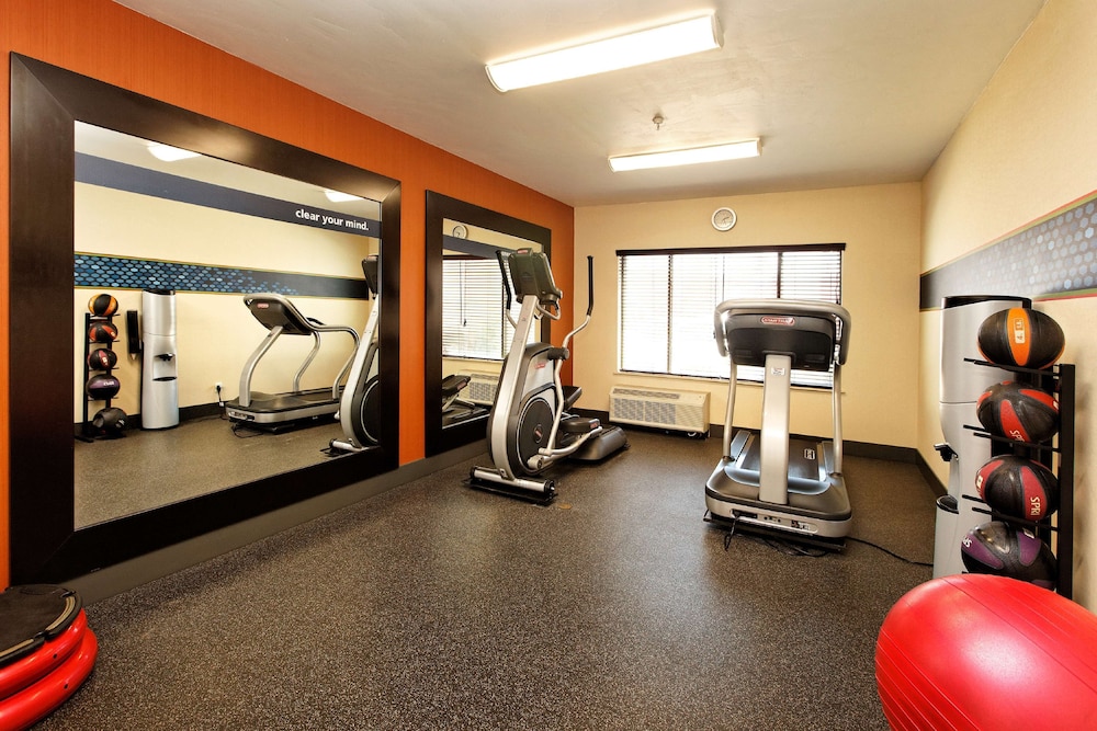 Hampton Inn Montrose - photo 32