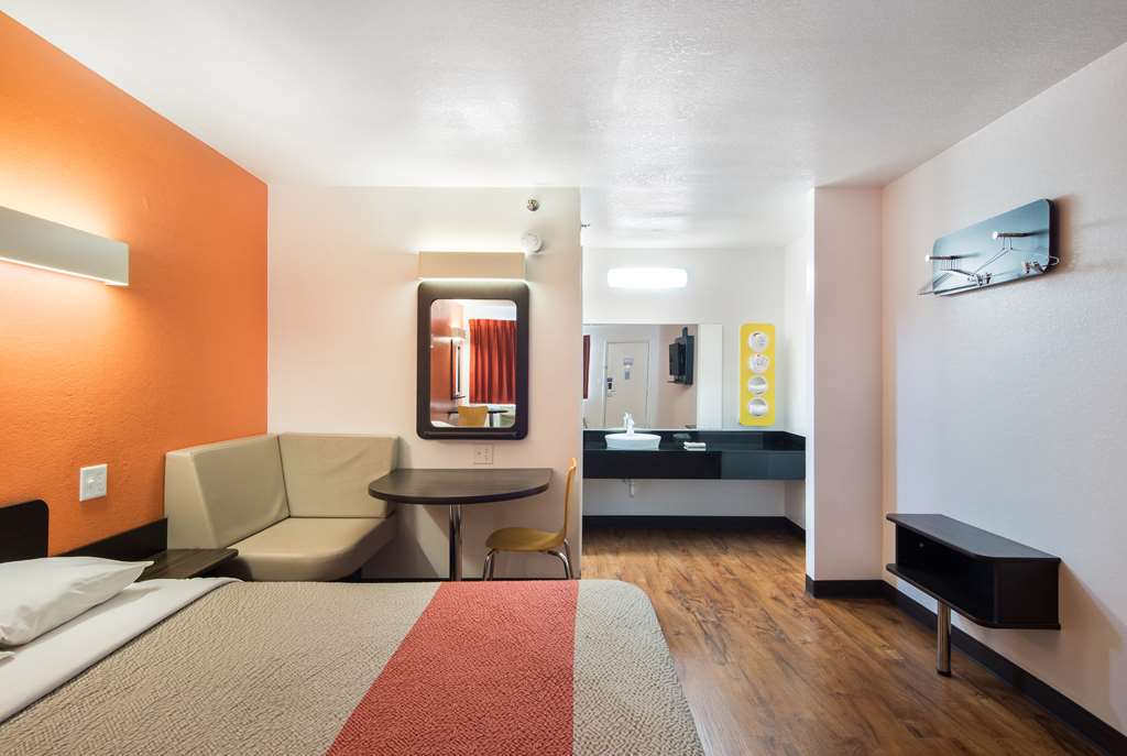 Motel 6 Bremen GA - photo 15