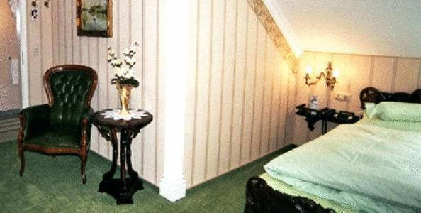 Hotel Zur Heimat Ihr Weidener Hotel mit hauseigenen Parkplätzen und Wellness — hotel in Weiden