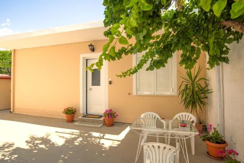 Itea Home — 4-Star Luxury Hotel in Itea, Greece