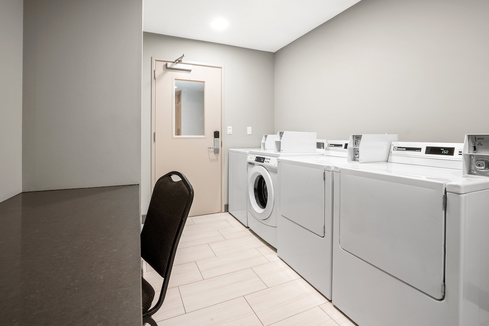 Holiday Inn Express & Suites Marysville by IHG - photo 25