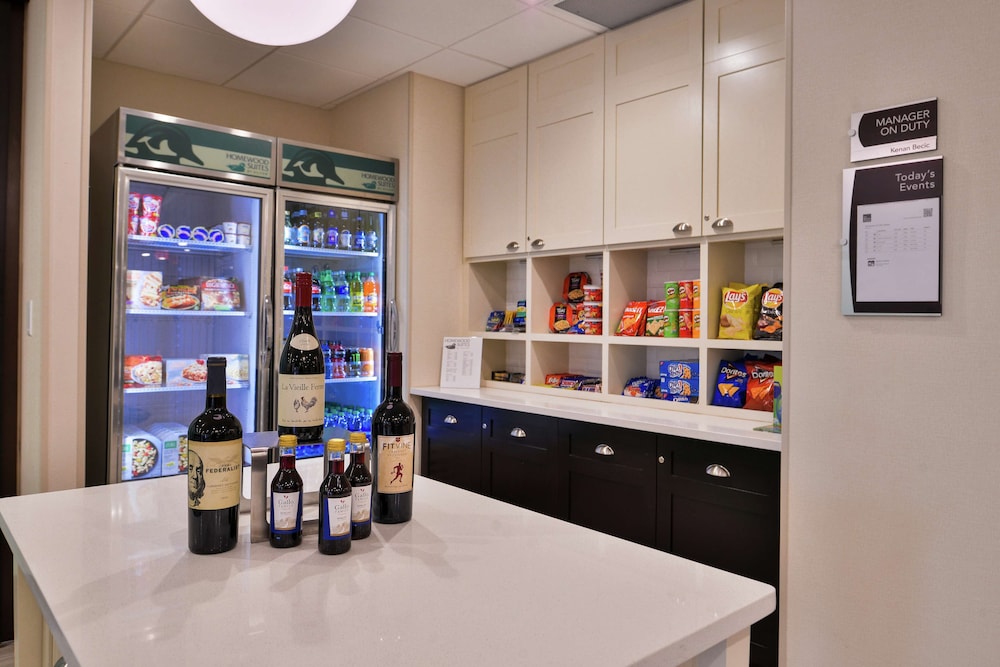 Homewood Suites by Hilton Des Moines Airport - photo 58