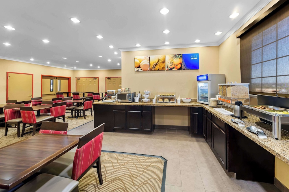 Comfort Suites Roanoke Fort Worth North - photo 31