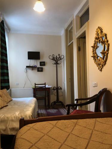Gutsa Artists Guest House