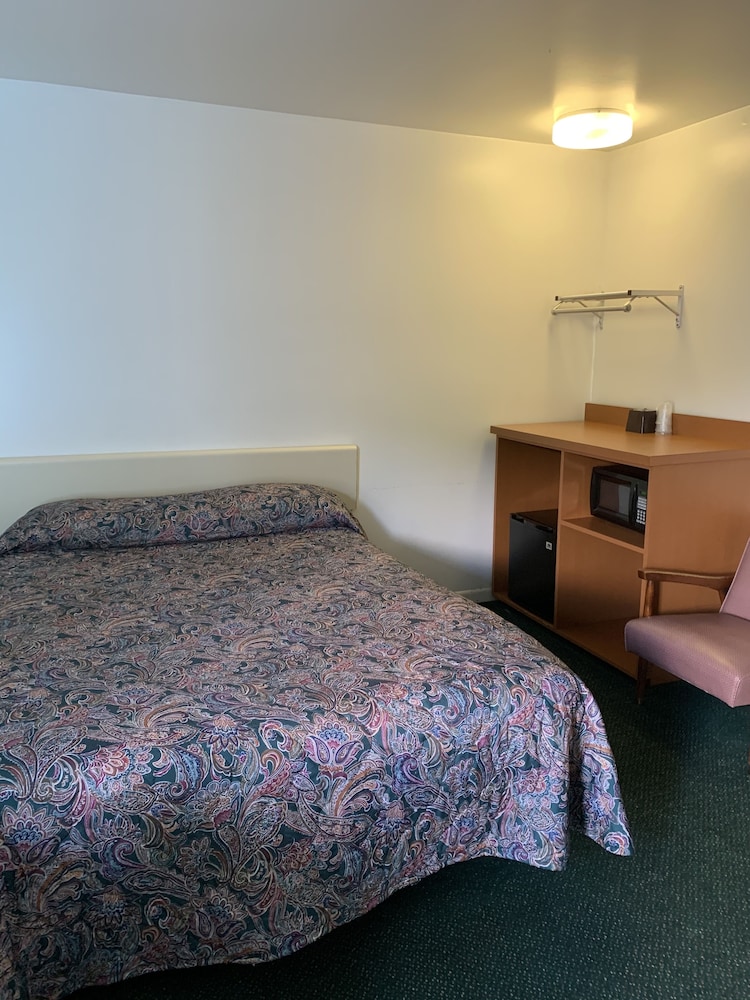 Boone Trail Inn - photo 8