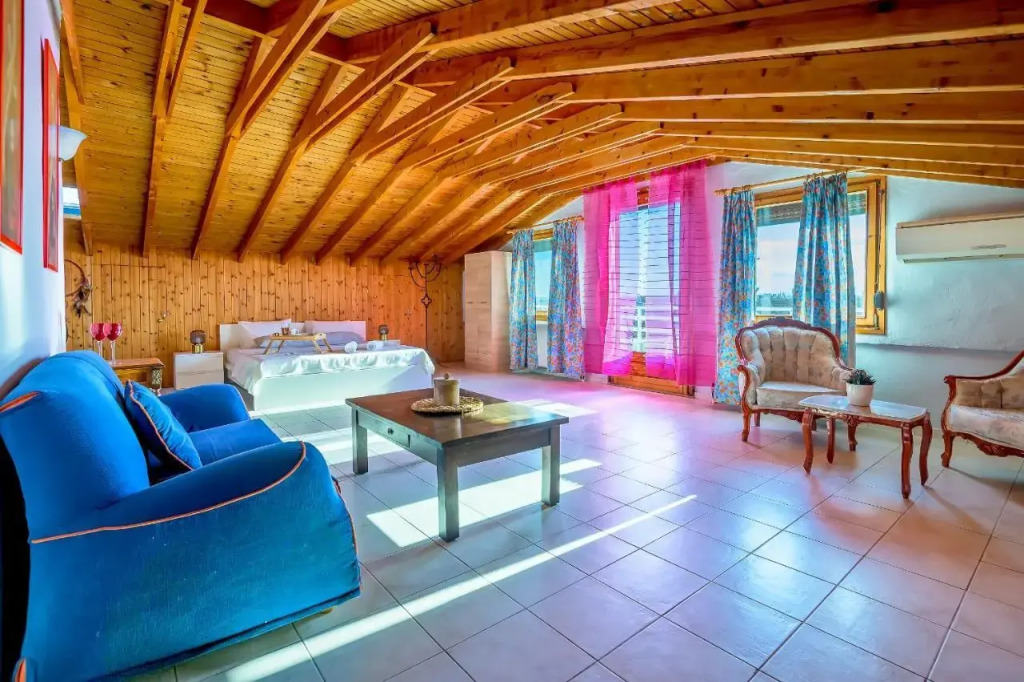 The Loft - carbon neutral hotel in Orestiada